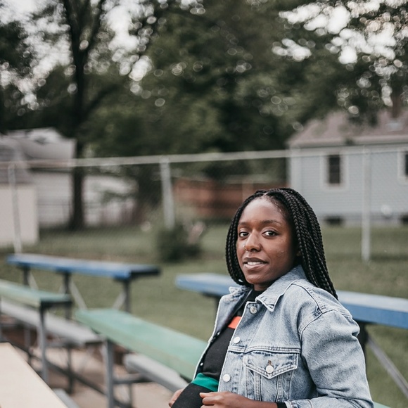 Meet your Posher, Vicki - Picture 1 of 1